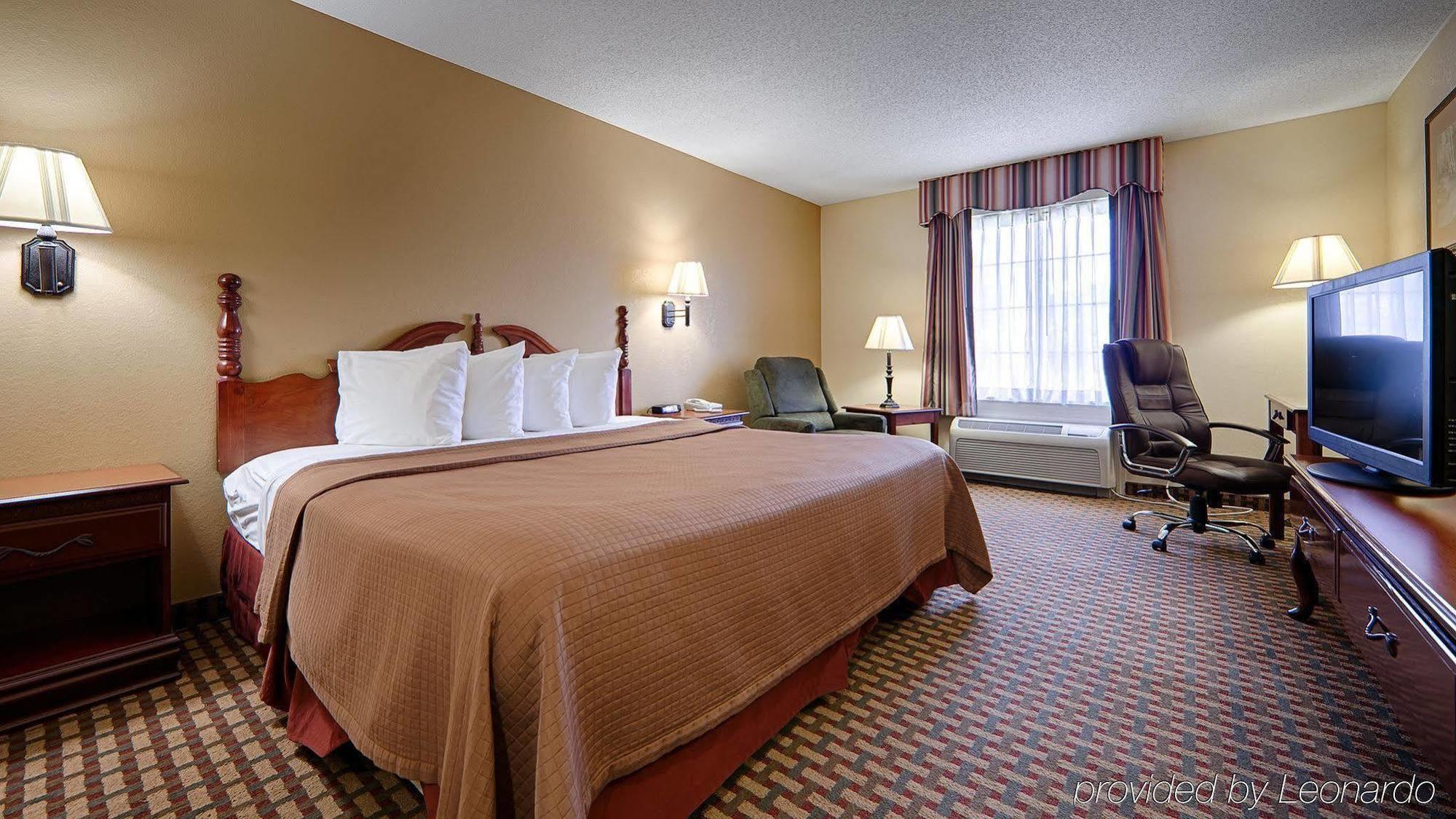 Best Western Bradbury Inn & Suites Perry Exterior photo